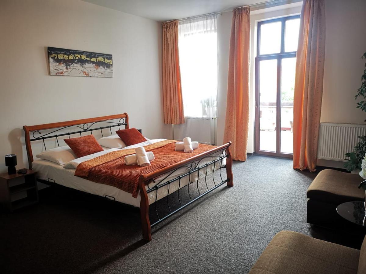Hotel Palackého 135 Mělník Exteriér fotografie